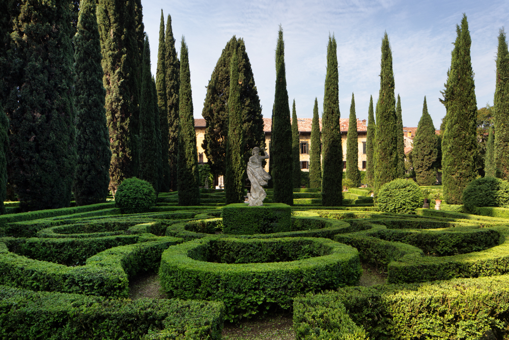 PARTERRE ALLA FRANCESE